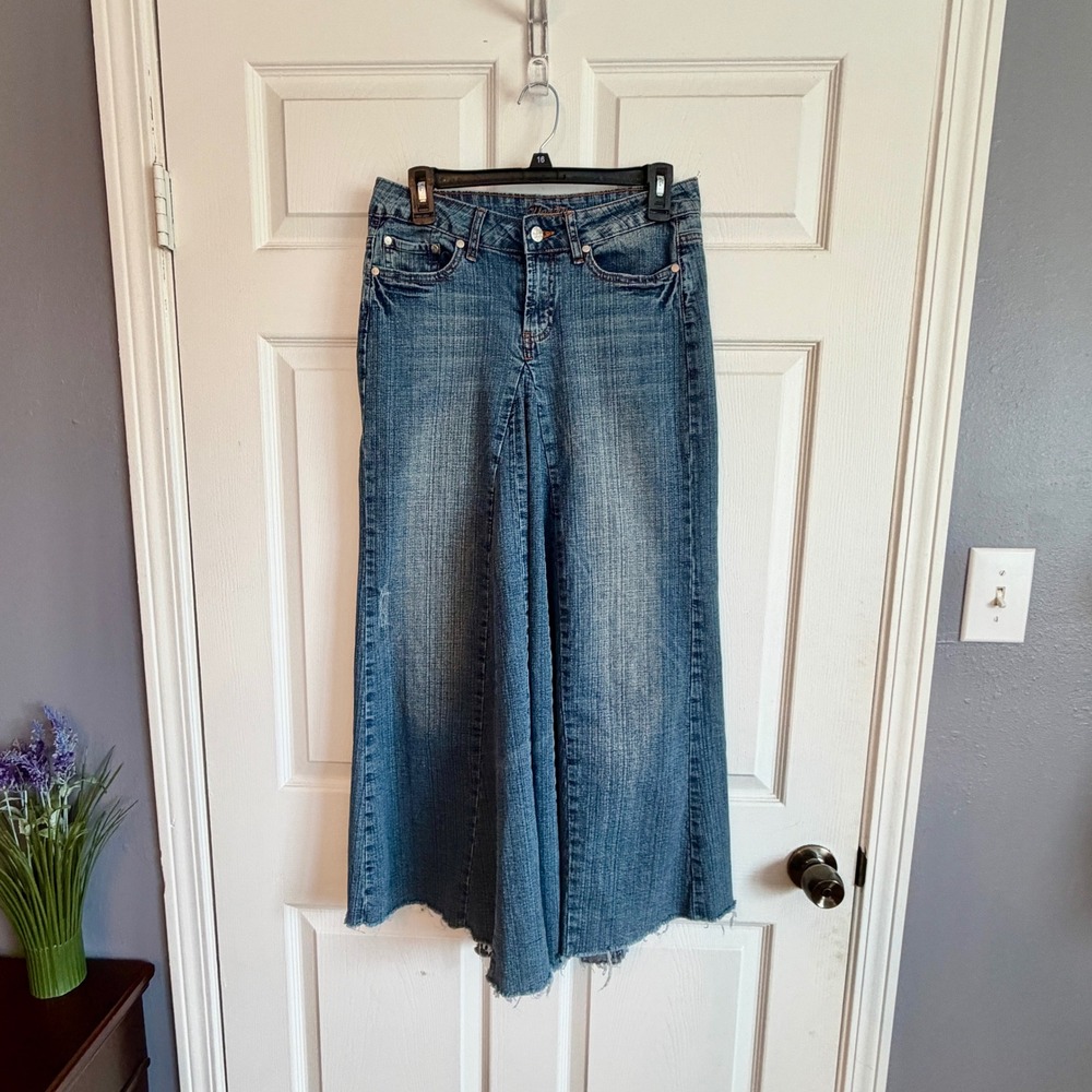 Younique Medium Wash Denim Maxi Skirt Frayed Hem Boho Y2K Flare Size 7